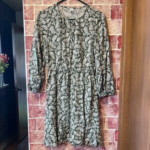 Old Navy Green Long Sleeve Sundress